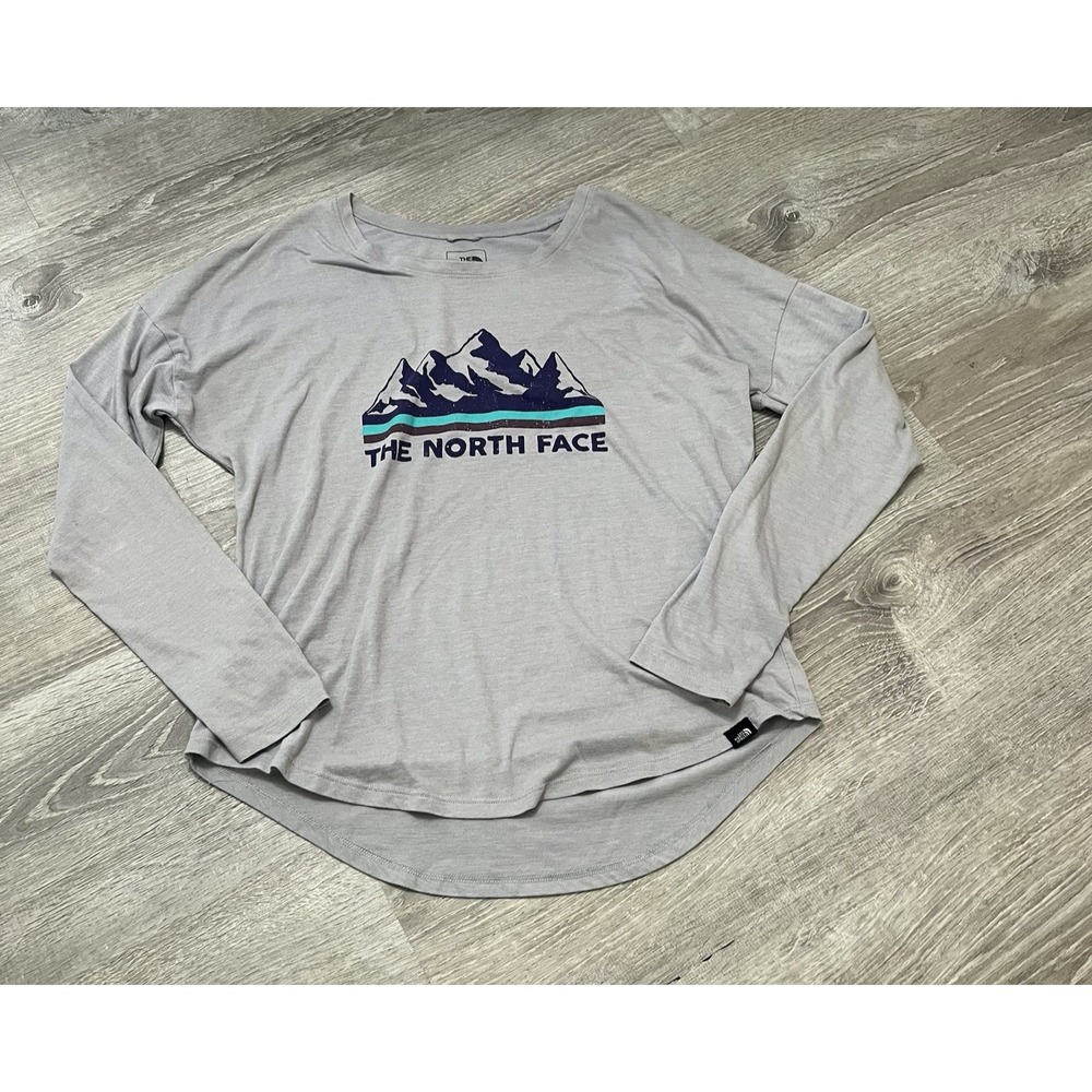 Womens Medium The North Face Logo T-Shirt Grey Long Sleeve Relaxed Fit